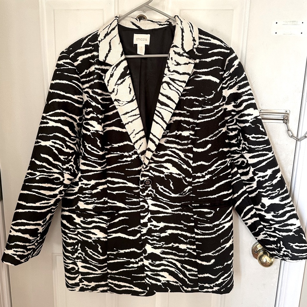Chicos Tiger Print Zebra Print Contrast Women’s Blazer Size XL